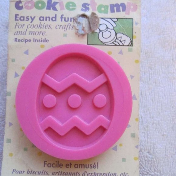 2 Wilton Easter Egg Cookie Stamp Plastic 1997 Decorating Stampers Baking Crafts - Picture 2 of 10